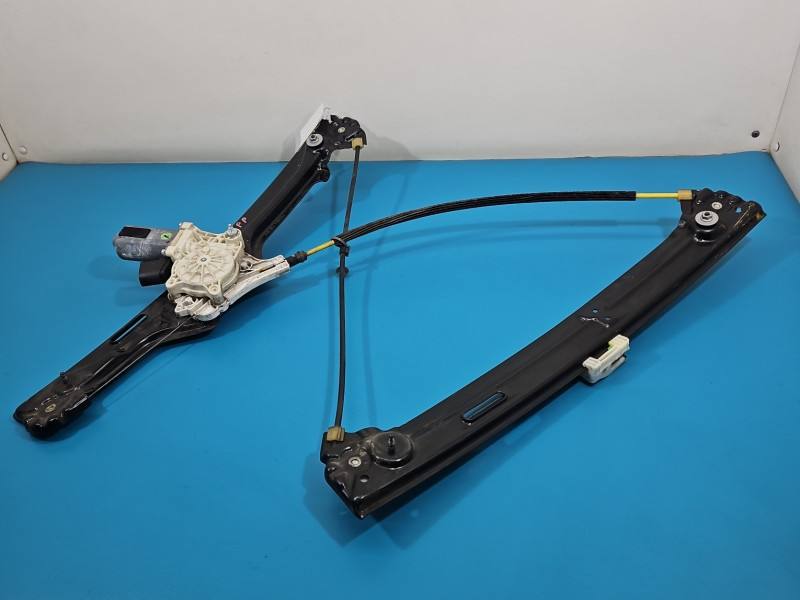 Склопідйомник передній правий BMW X6 7197302E