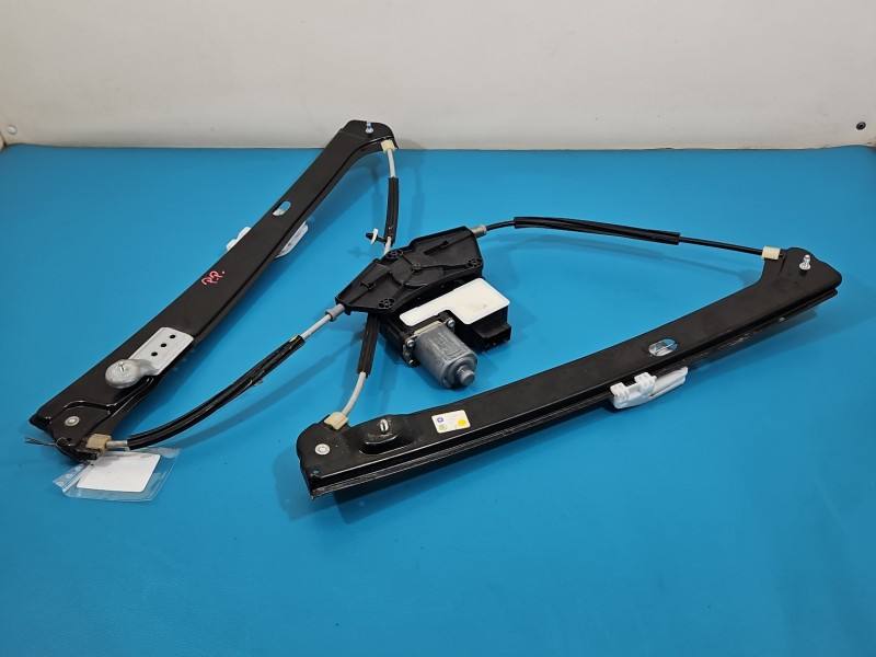 Склопідйомник передній правий Skoda Scala 0130822064