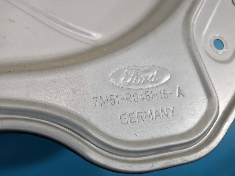 Стеклоподъемник передний правый Ford Kuga 7M51-R045H16-A — фото детали 4