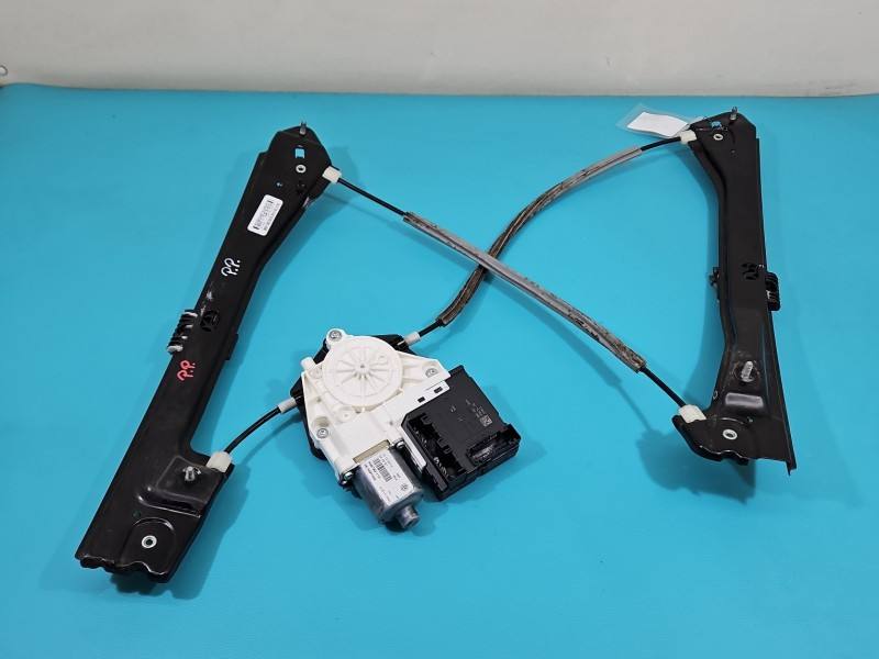 Склопідйомник передній правий Volkswagen Jetta 812633758