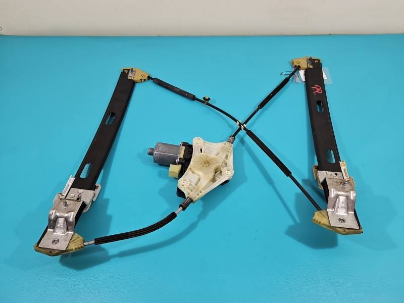 Склопідйомник передній правий Seat Leon 0130822716