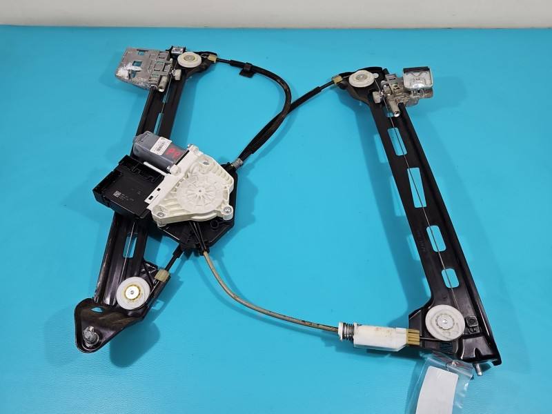 Склопідйомник передній правий Volkswagen Passat CC 3C0959792C