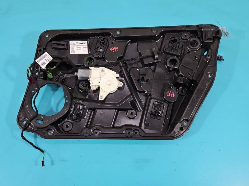 Склопідйомник передній правий Mercedes GLA X156 A2459065200