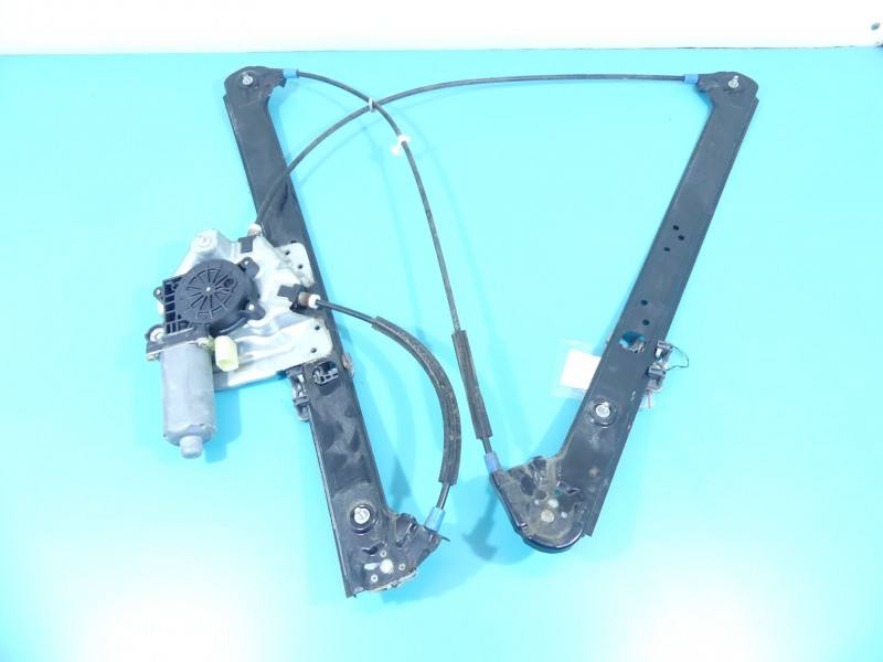 Склопідйомник передній правий BMW X5 E53 83810209