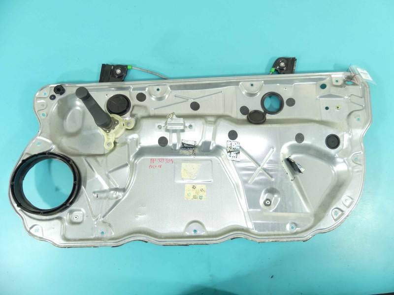 Стеклоподъемник передний правый Volkswagen Polo 6Q3837756A