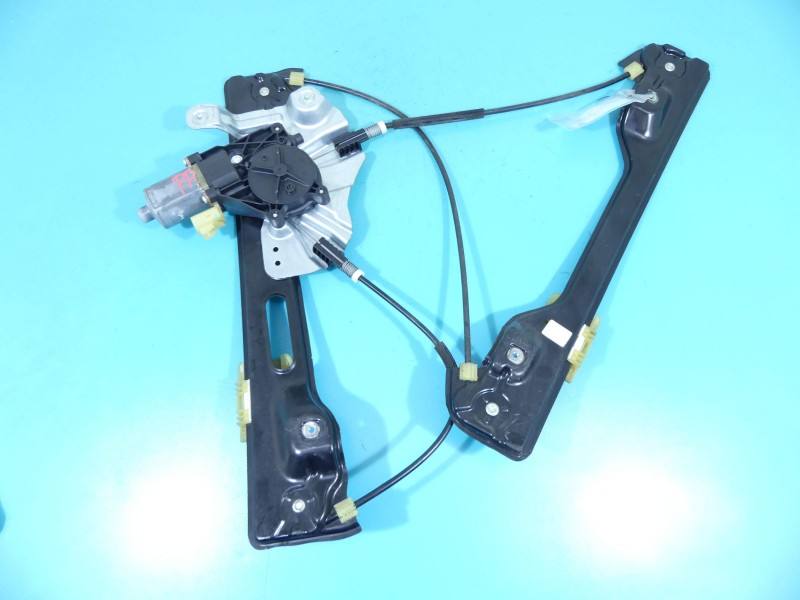 Склопідйомник передній правий Chevrolet Malibu 915368104