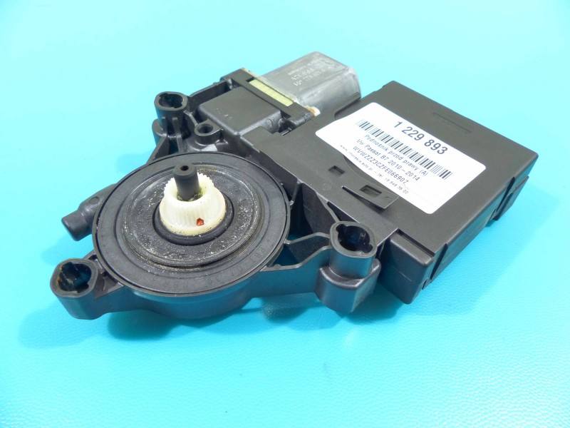 Склопідйомник передній правий Volkswagen Passat B7 3AA837462C