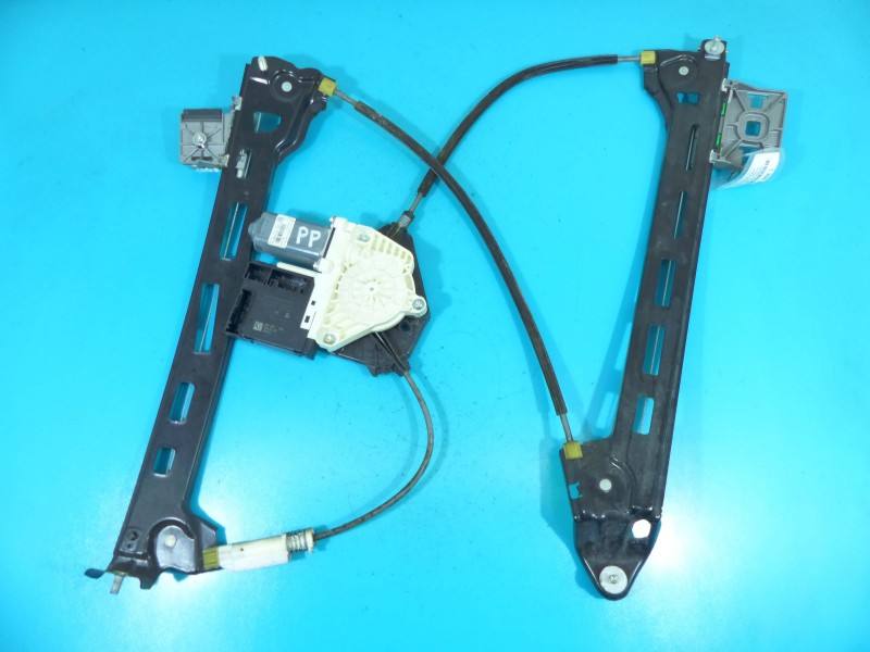 Склопідйомник передній правий Volkswagen Passat CC 3C8959702