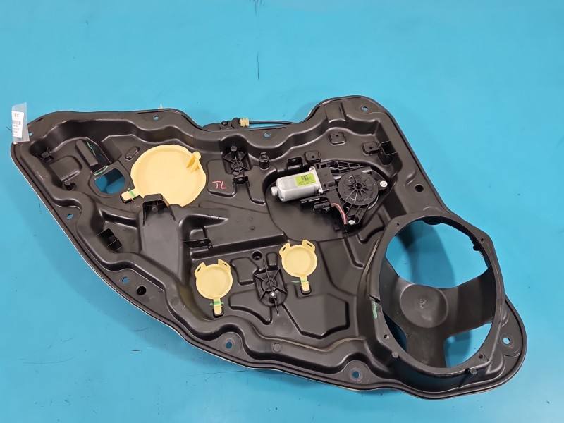 Склопідйомник задній лівий Jeep Cherokee 68227457AA