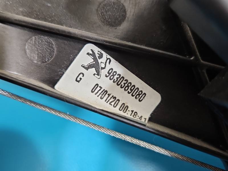Стеклоподъемник задний левый Peugeot 3008 9829482580 — фото детали 3