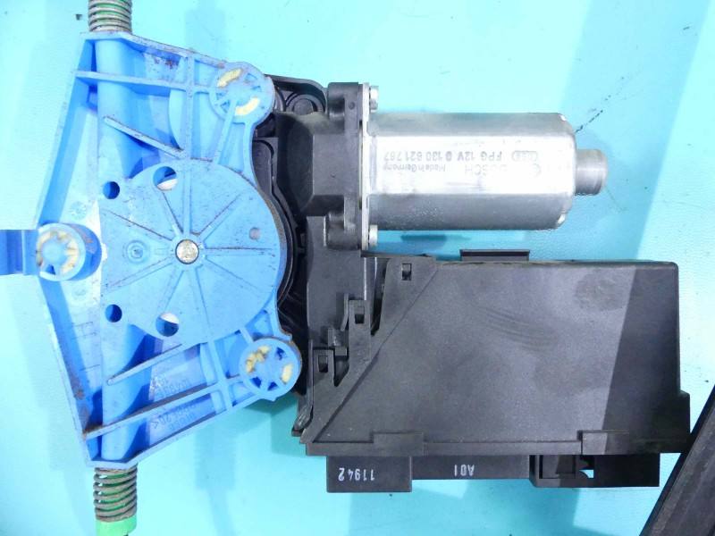 Склопідйомник задній лівий Seat Exeo 8E0959801E — фото деталі 3