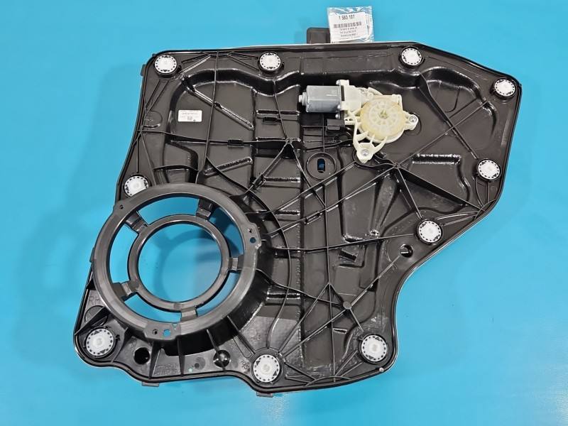 Склопідйомник задній правий Ford Focus A76389-111