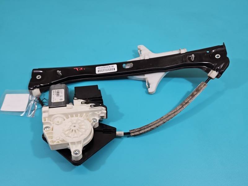 Склопідйомник задній правий Volkswagen Jetta 936790-170