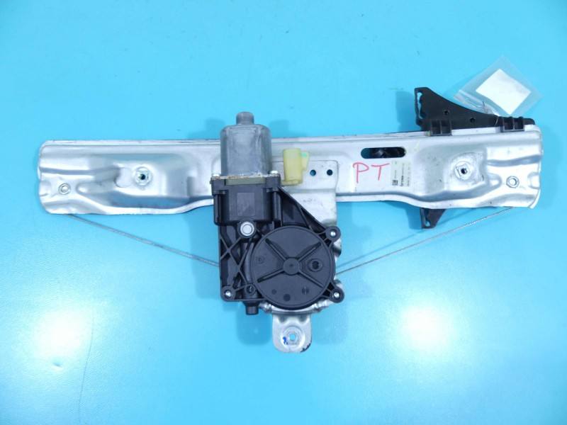 Склопідйомник задній правий Chevrolet Malibu 13241004