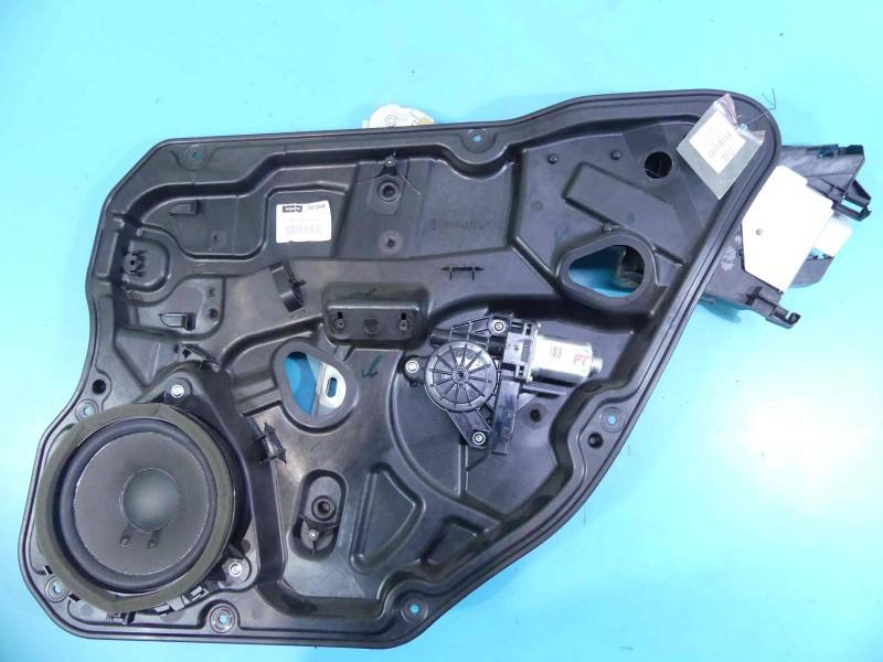 Стеклоподъемник задний правый Volvo V60 30784313