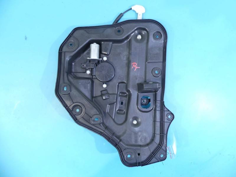 Склопідйомник задній правий Mazda CX-5 KD537297X