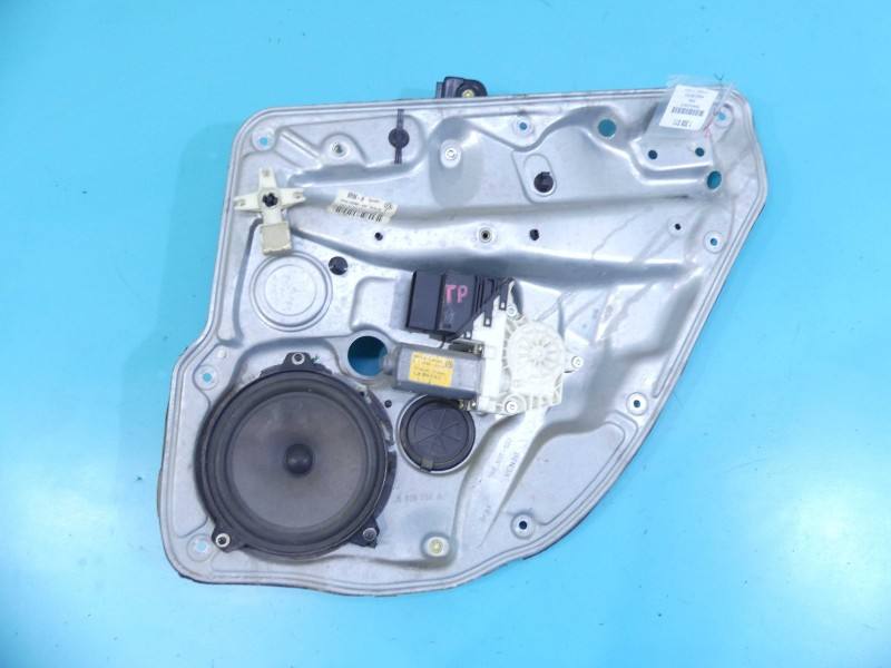 Склопідйомник задній правий Volkswagen Bora 1J5839730G