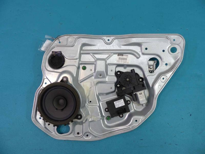 Склопідйомник задній правий Volvo S80 0507878301