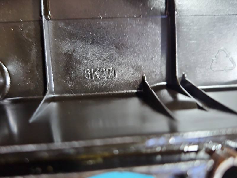 Клапанная крышка Ford Focus ASDA — фото детали 4