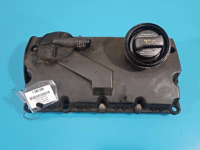 Клапанна кришка Volkswagen Golf 5 038103475