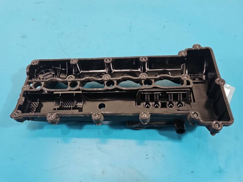 Клапанна кришка Mercedes B W246 A6510106817 — фото деталі 4
