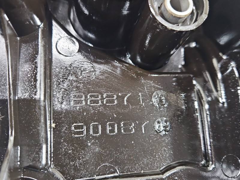 Клапанна кришка Peugeot 208 9676193780H — фото деталі 4