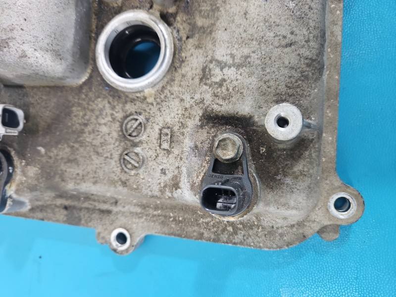 Клапанна кришка Toyota Corolla E15 — фото деталі 4