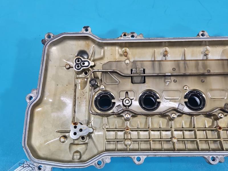 Клапанна кришка Toyota Corolla E15 — фото деталі 8