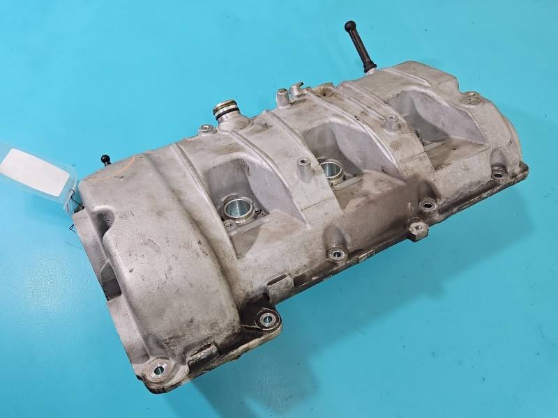 Клапанна кришка Porsche Panamera 94610523660