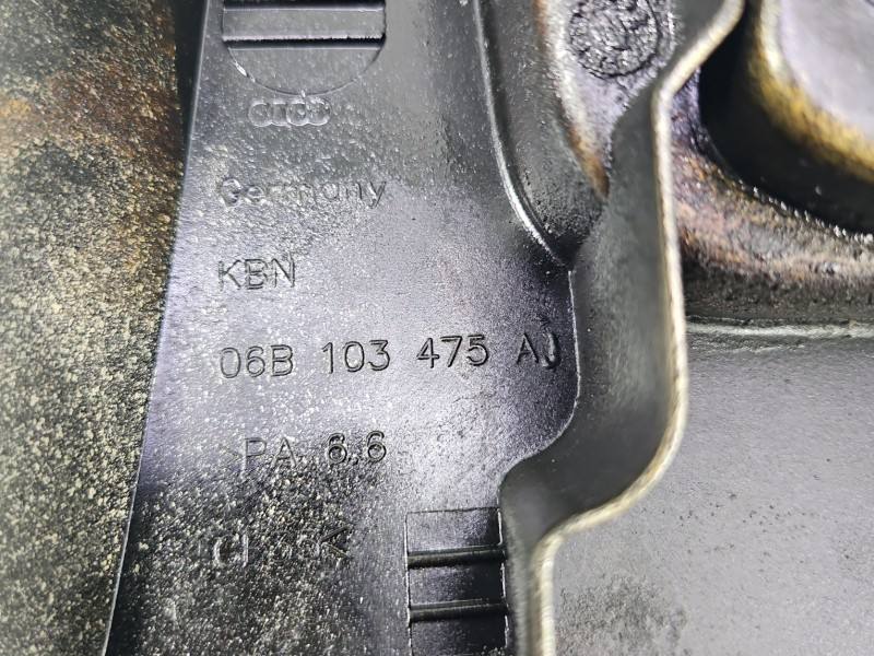 Клапанна кришка Audi A4 B6 06B103475AJ — фото деталі 4