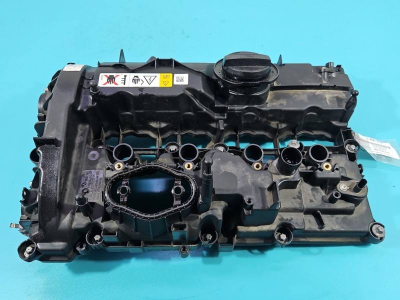 Клапанна кришка BMW 3 G20 8631745