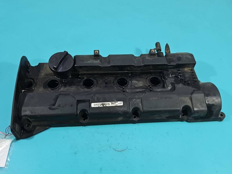 Клапанная крышка Kia Carens 22411-23800