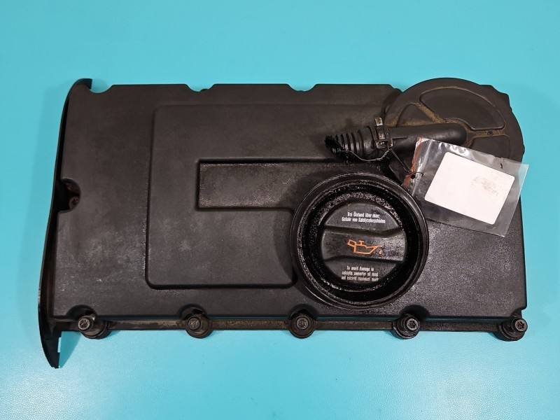 Клапанна кришка Skoda Octavia 2 03G103475 — фото деталі 2