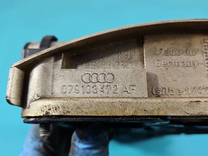 Клапанная крышка Audi Q7 079103472AF — фото детали 9