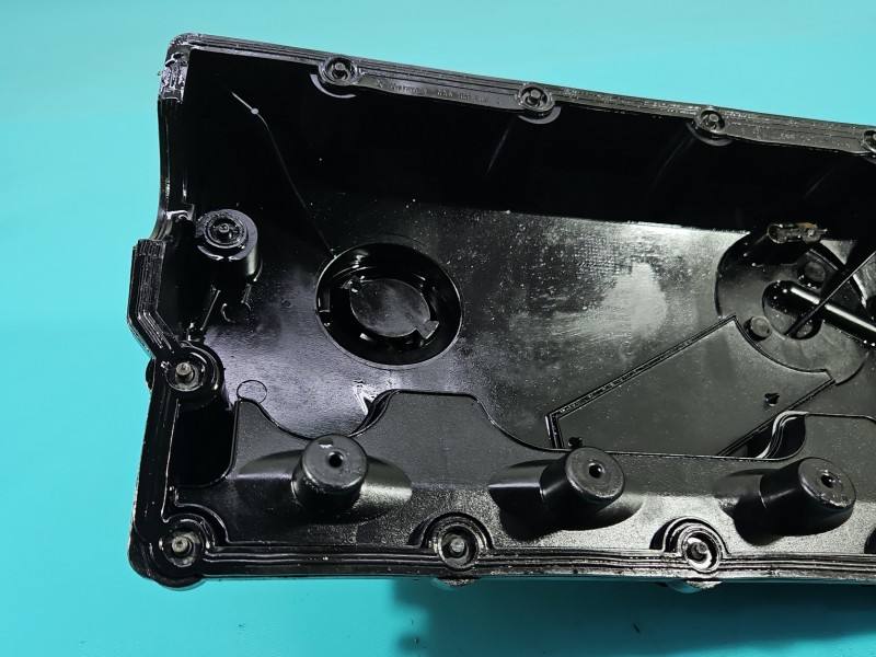 Клапанна кришка Seat Toledo 038103475N — фото деталі 10