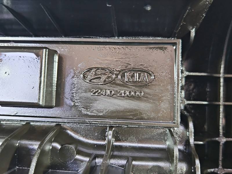 Клапанна кришка Hyundai I30 22410-2B000 — фото деталі 10