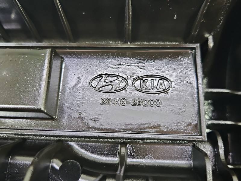 Клапанна кришка Hyundai I30 22410-2B000 — фото деталі 11
