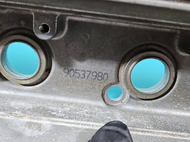 Клапанна кришка Opel Vectra C 90537980 — фото деталі 3