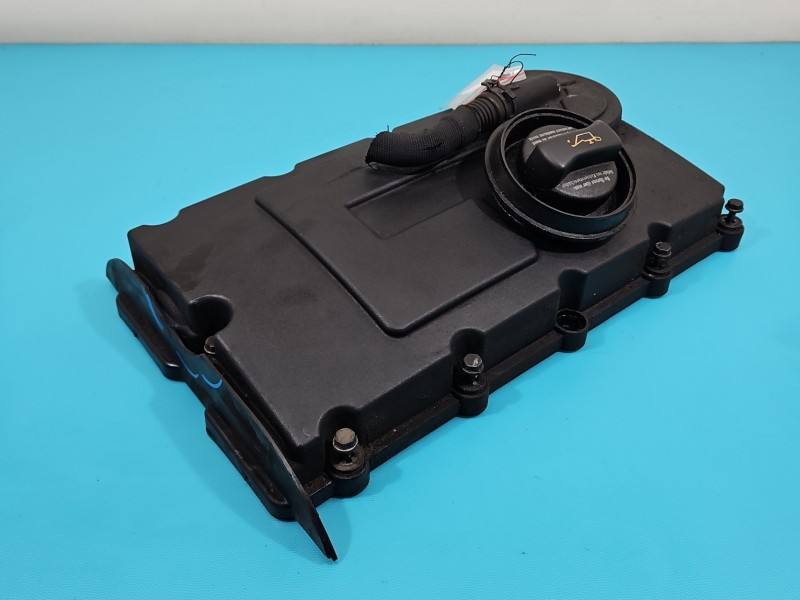 Клапанная крышка Seat Altea 03G103475