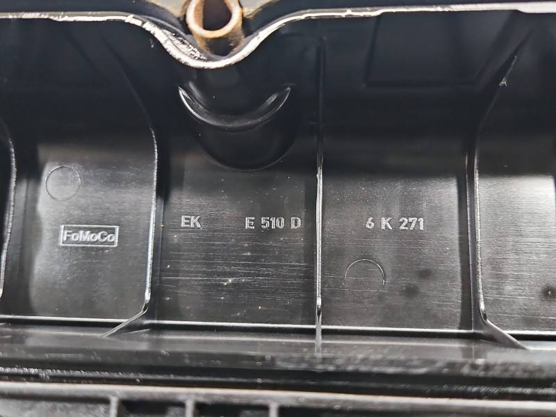 Клапанна кришка Ford Focus — фото деталі 4