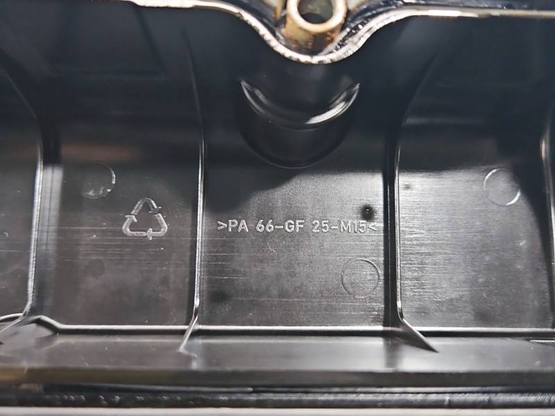 Клапанна кришка Ford Focus — фото деталі 5