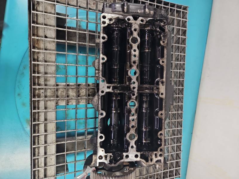 Клапанная крышка Iveco Daily F1AE0481G — фото детали 7