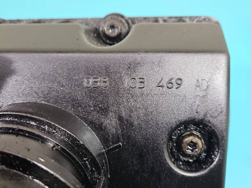 Клапанная крышка Skoda Roomster 038103469AD — фото детали 3