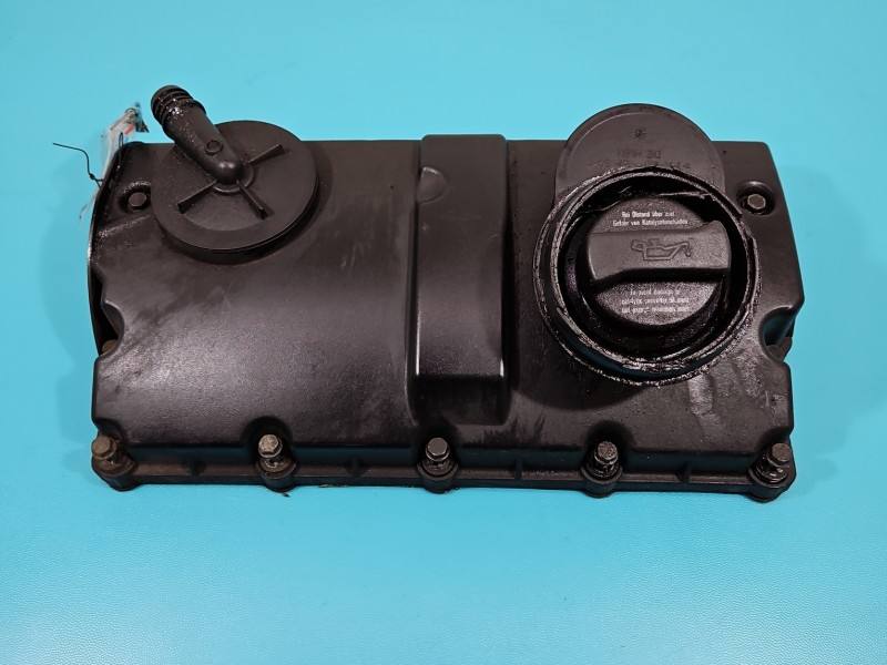 Клапанная крышка Ford Galaxy 038103475R — фото детали 2