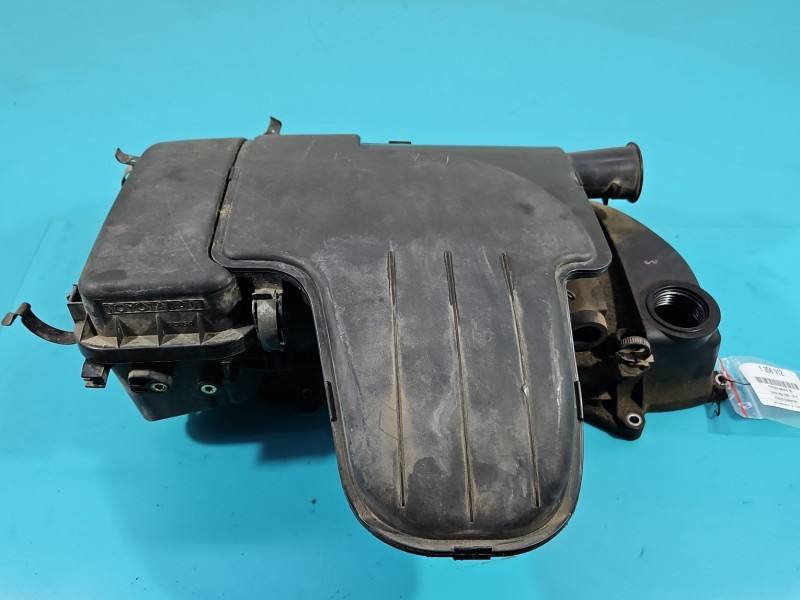 Клапанна кришка Toyota Aygo 17705-0Q010 — фото деталі 4