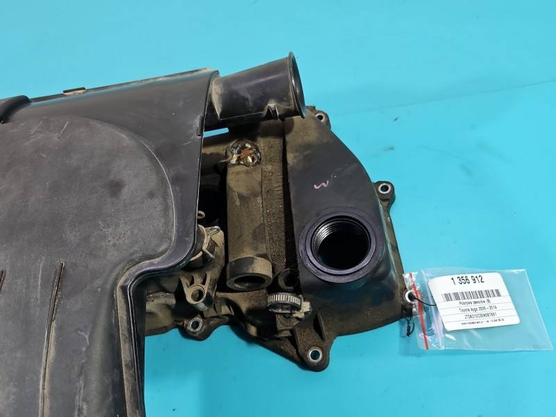 Клапанна кришка Toyota Aygo 17705-0Q010 — фото деталі 5