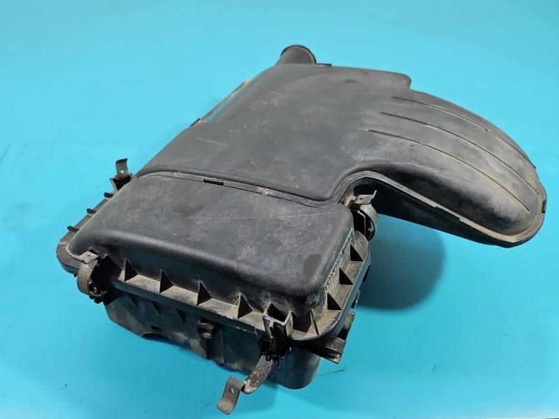 Клапанна кришка Toyota Aygo 17705-0Q010 — фото деталі 6