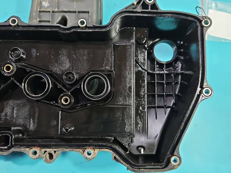 Клапанна кришка Toyota Aygo 17705-0Q010 — фото деталі 9
