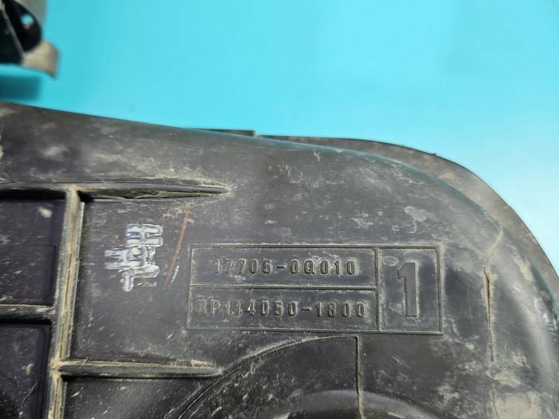 Клапанна кришка Toyota Aygo 17705-0Q010 — фото деталі 12