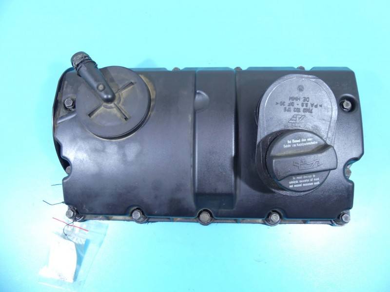 Клапанная крышка Seat Alhambra 7M3103179